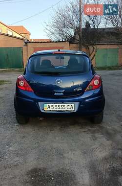 Хетчбек Opel Corsa 2009 в 