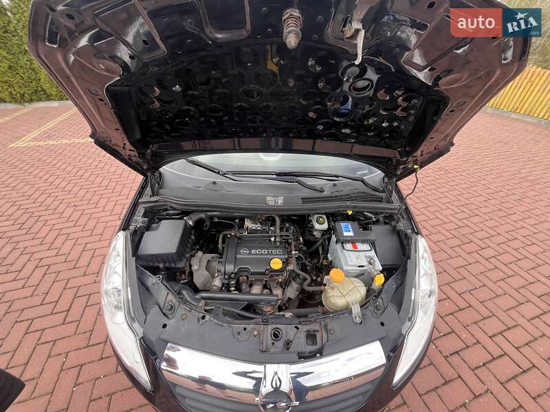 Хетчбек Opel Corsa 2009 в Хмельницькому