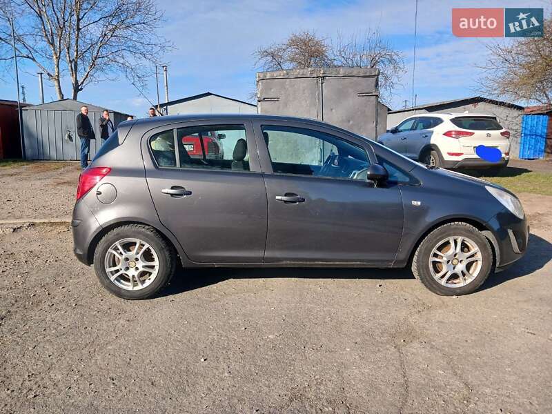 Хетчбек Opel Corsa 2011 в Білій Церкві