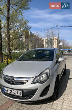 Хэтчбек Opel Corsa 2014 в 