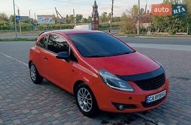 Хетчбек Opel Corsa 2008 в 