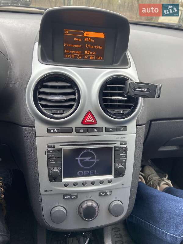 Хэтчбек Opel Corsa 2013 в Чернигове