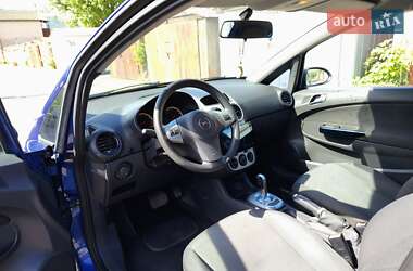 Хэтчбек Opel Corsa 2008 в 