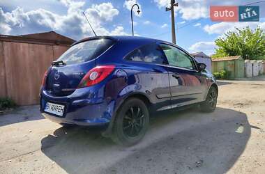 Хэтчбек Opel Corsa 2008 в 