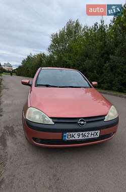 Хэтчбек Opel Corsa 2001 в 