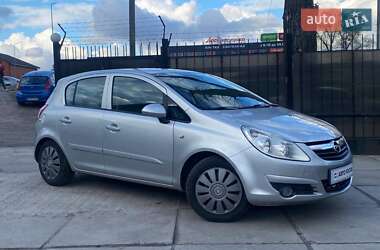 Хэтчбек Opel Corsa 2007 в Киеве