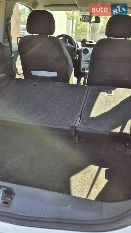 Хэтчбек Opel Corsa 2011 в Луцке фото 24 Хэтчбек Opel Corsa 2011 в Луцке