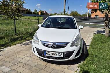 Хэтчбек Opel Corsa 2011 в 
