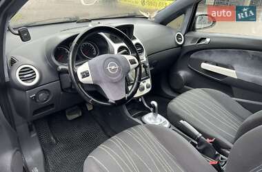 Хетчбек Opel Corsa 2008 в 