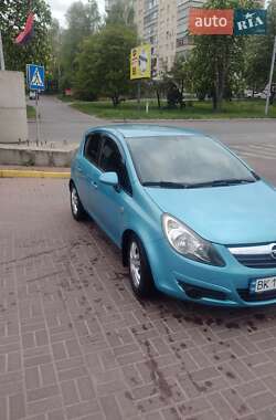 Хэтчбек Opel Corsa 2010 в Ровно
