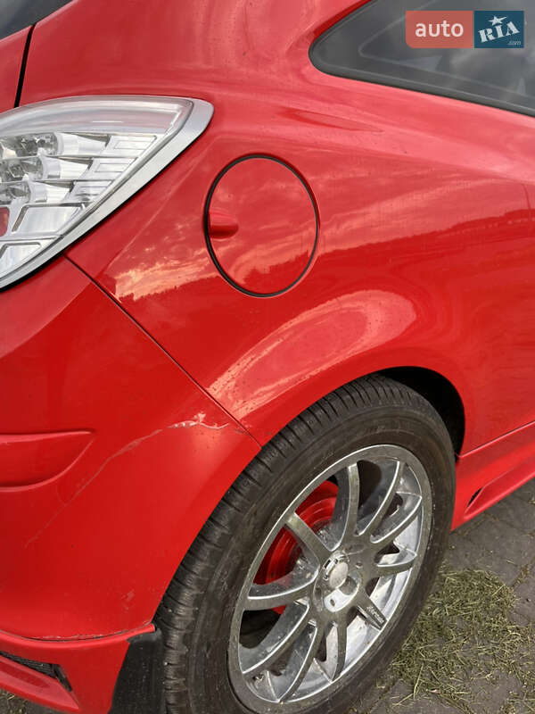Хэтчбек Opel Corsa 2009 в Львове