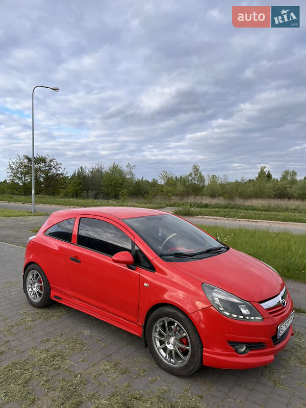 Хэтчбек Opel Corsa 2009 в Львове