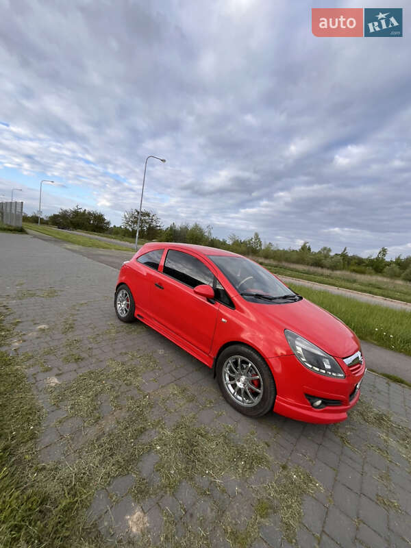 Хэтчбек Opel Corsa 2009 в Львове