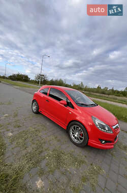 Хэтчбек Opel Corsa 2009 в 