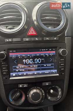 Хэтчбек Opel Corsa 2009 в 