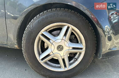 Хэтчбек Opel Corsa 2007 в 