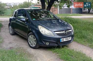 Хэтчбек Opel Corsa 2008 в 