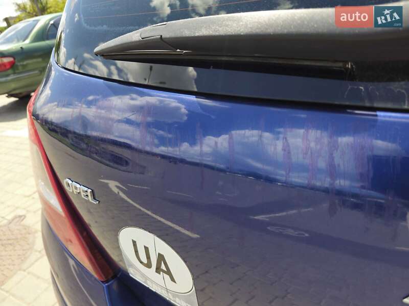 Хэтчбек Opel Corsa 2007 в Одессе