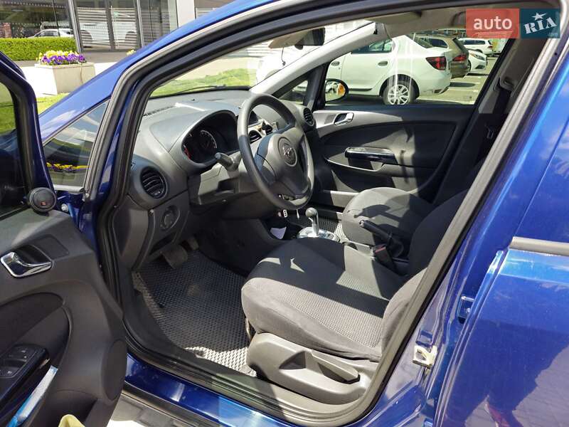 Хэтчбек Opel Corsa 2007 в Одессе