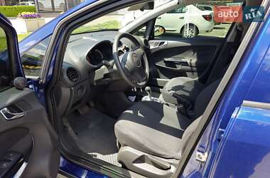 Хэтчбек Opel Corsa 2007 в 