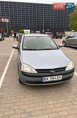 Хэтчбек Opel Corsa 2003 в 