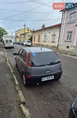 Хетчбек Opel Corsa 2003 в 