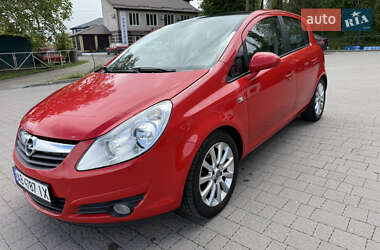 Хэтчбек Opel Corsa 2008 в 