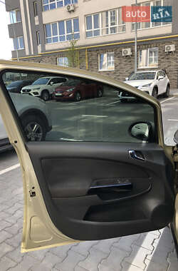 Хетчбек Opel Corsa 2007 в 