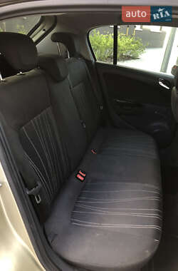 Хетчбек Opel Corsa 2007 в 
