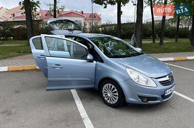 Хетчбек Opel Corsa 2007 в 