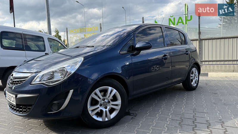 Хэтчбек Opel Corsa 2011 в Тернополе