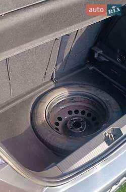 Хэтчбек Opel Corsa 2007 в 