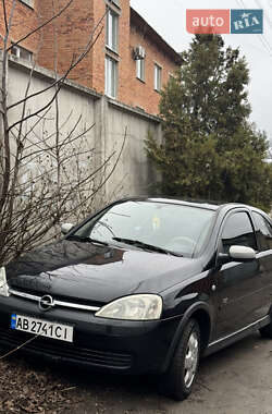 Хетчбек Opel Corsa 2003 в 