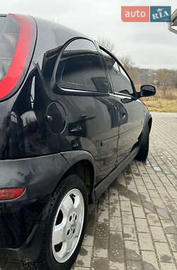 Хетчбек Opel Corsa 2003 в 