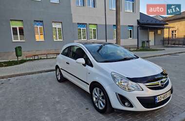 Хэтчбек Opel Corsa 2011 в Мукачево