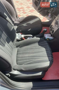 Хетчбек Opel Corsa 2007 в 