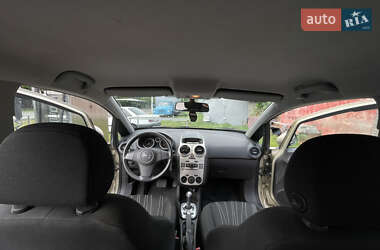 Хэтчбек Opel Corsa 2007 в 