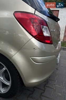 Хэтчбек Opel Corsa 2007 в 