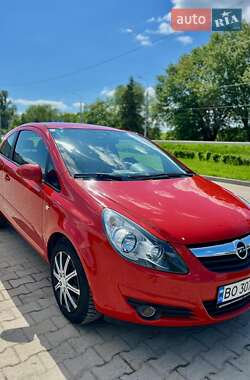 Хэтчбек Opel Corsa 2006 в 