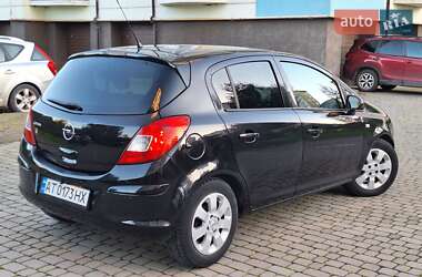 Хетчбек Opel Corsa 2010 в Івано-Франківську