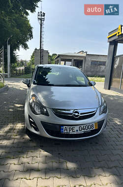 Хэтчбек Opel Corsa 2013 в 