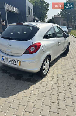Хэтчбек Opel Corsa 2013 в 