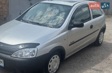 Хэтчбек Opel Corsa 2001 в Полтаве