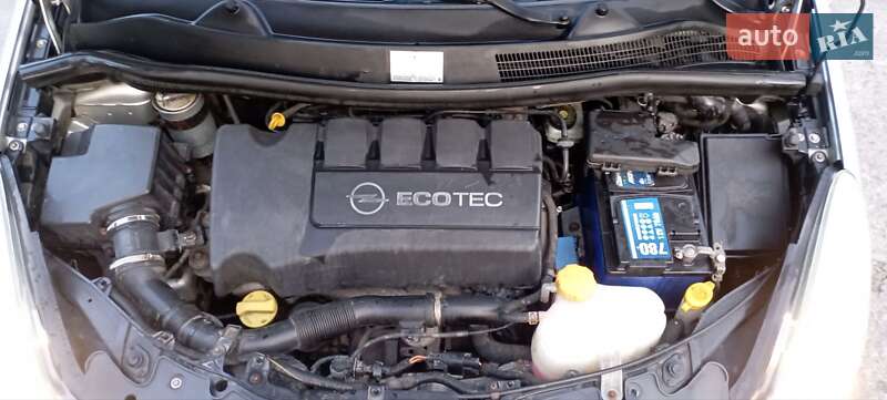 Хэтчбек Opel Corsa 2009 в Ковеле