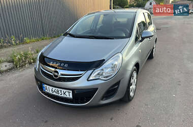 Хэтчбек Opel Corsa 2012 в 