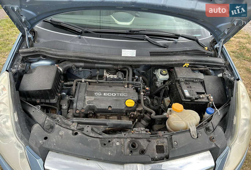 Хэтчбек Opel Corsa 2008 в Днепре