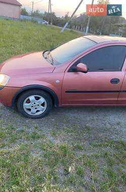 Хэтчбек Opel Corsa 2001 в 