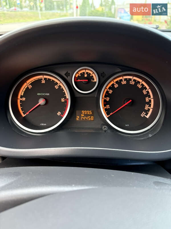 Хэтчбек Opel Corsa 2009 в Полтаве