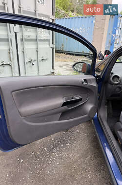 Хэтчбек Opel Corsa 2008 в 