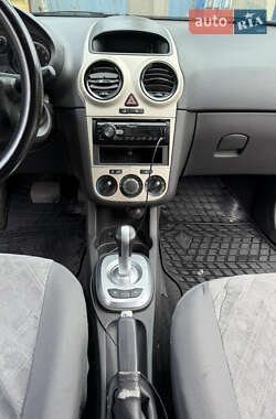 Хэтчбек Opel Corsa 2008 в 